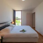 Cerise Sud 3*
