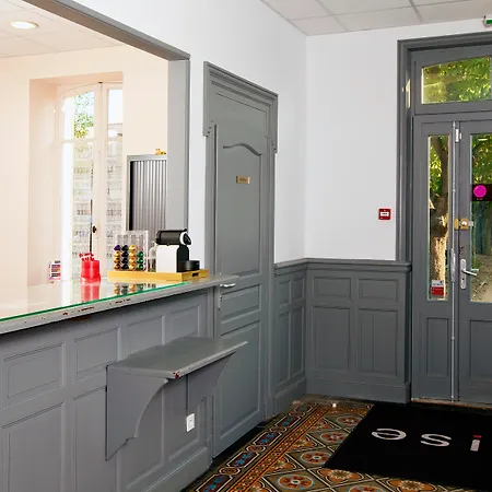 Cerise Sud 3* Каркассон