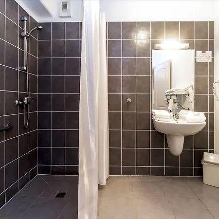 Hotel Cerise Sud