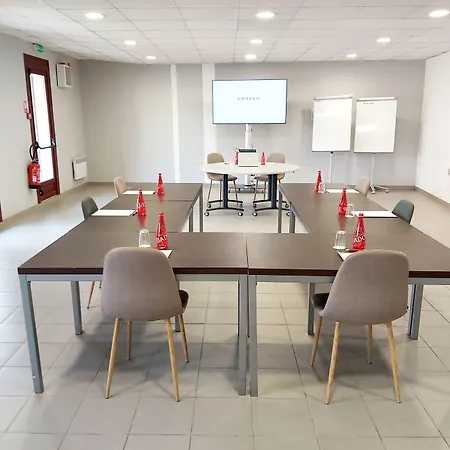 Cerise Sud 3* Каркассон