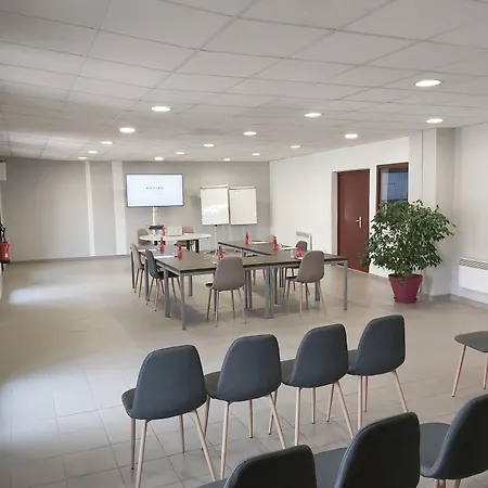 Cerise Sud فندق 3*