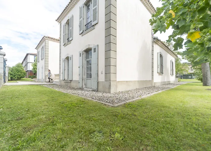 Cerise Sud 3* Carcassonne